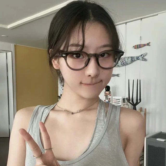 派遣女公关彩华